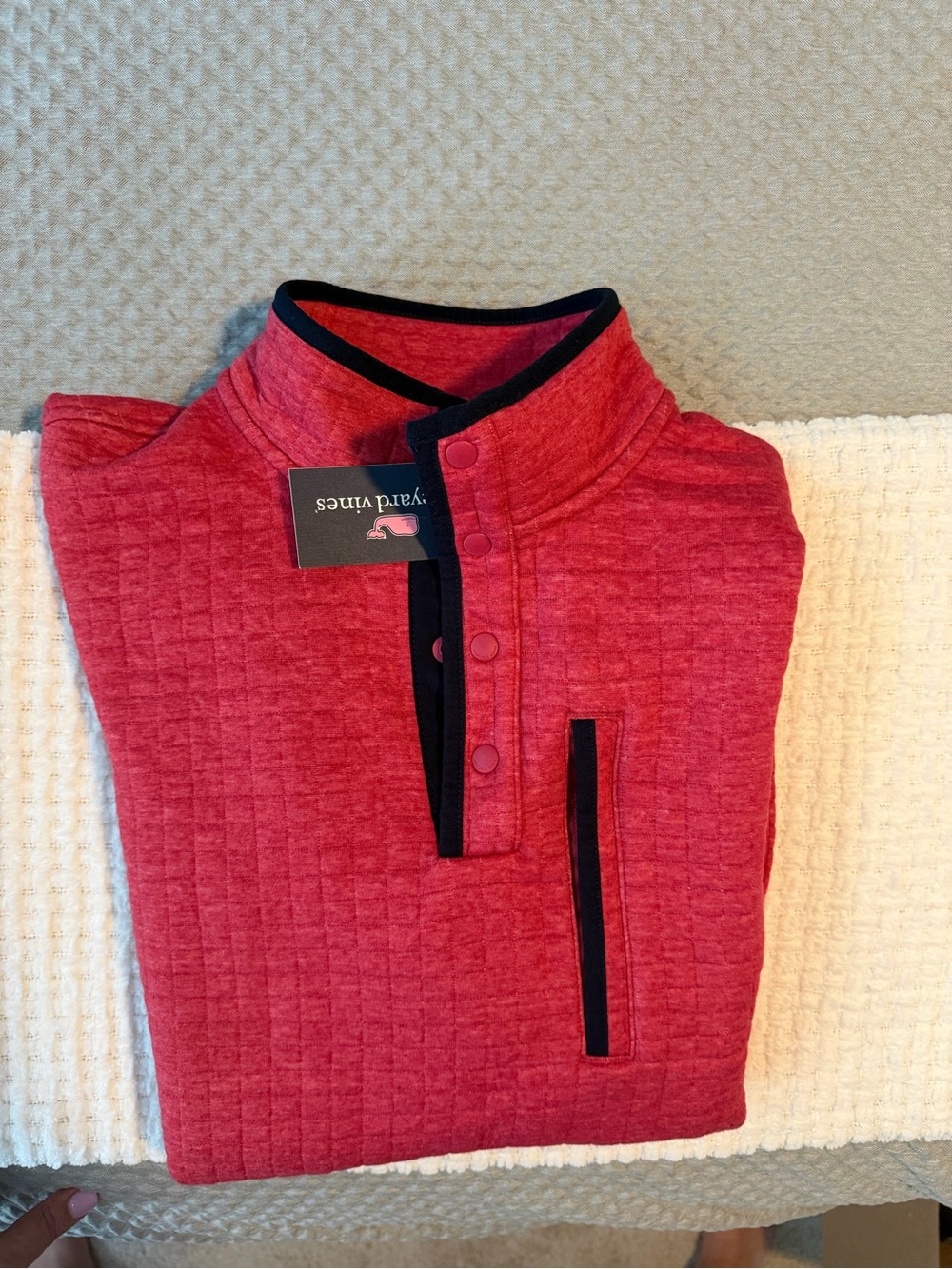 Vineyard Vines Men’s Red Quilted Snap Pullover with Black Trim.